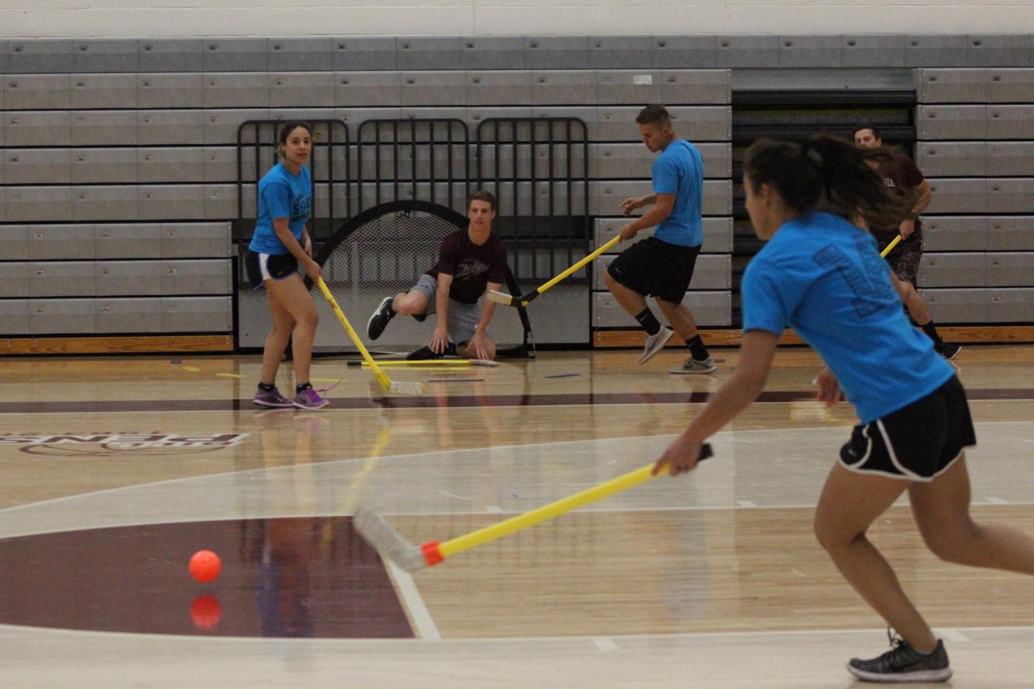 Seniors score victory in floor hockey tournament