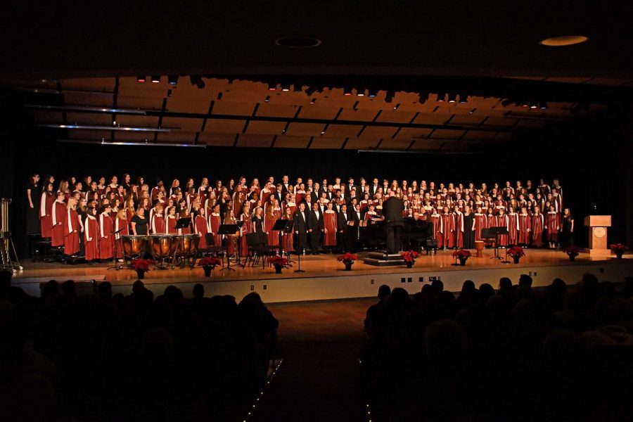 HAPPY HOLIDAYS! The Concert Choir and Symphonic Choir combine to perform a number of songs for their winter concert. 